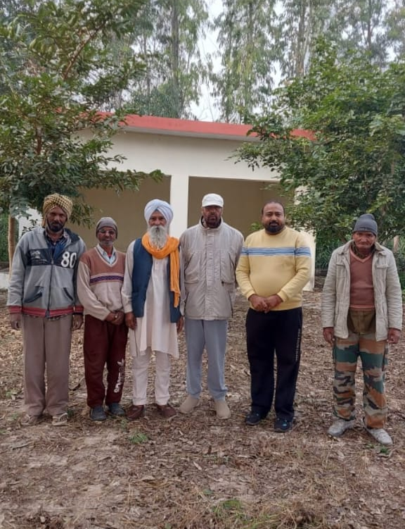 To make Chogirde clean, the village crematorium was cleaned today by Gram Panchayat Sadhowal.